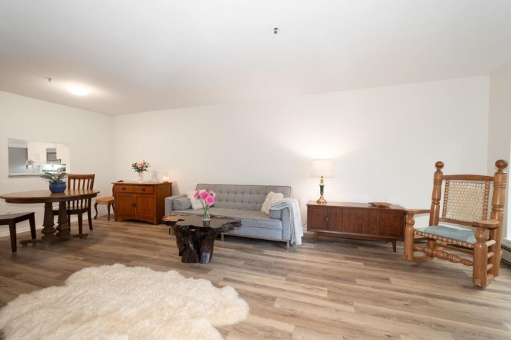 Photo 14 at 7 - 2110 Marine Drive, Dundarave, West Vancouver