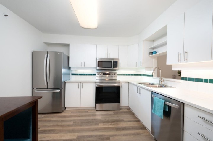 Photo 18 at 7 - 2110 Marine Drive, Dundarave, West Vancouver