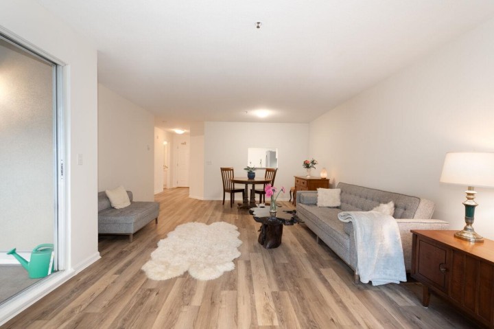 Photo 15 at 7 - 2110 Marine Drive, Dundarave, West Vancouver