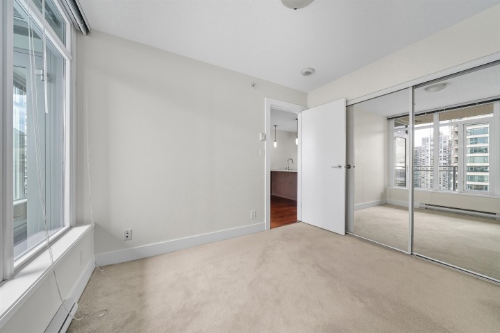 Photo 12 at 1607 - 888 Homer Street, Downtown VW, Vancouver West