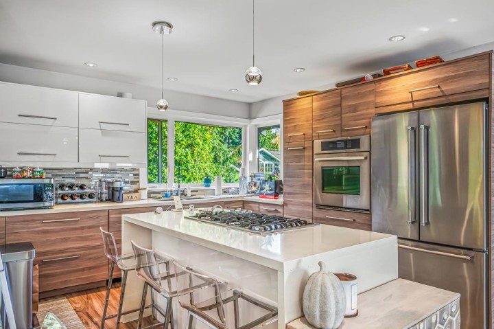 Photo 4 at 3630 Bluebonnet Road, Edgemont, North Vancouver