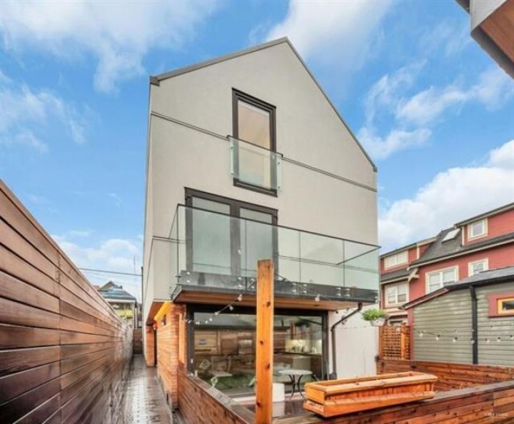 Photo 16 at 3 - 829 Keefer Street, Strathcona, Vancouver East
