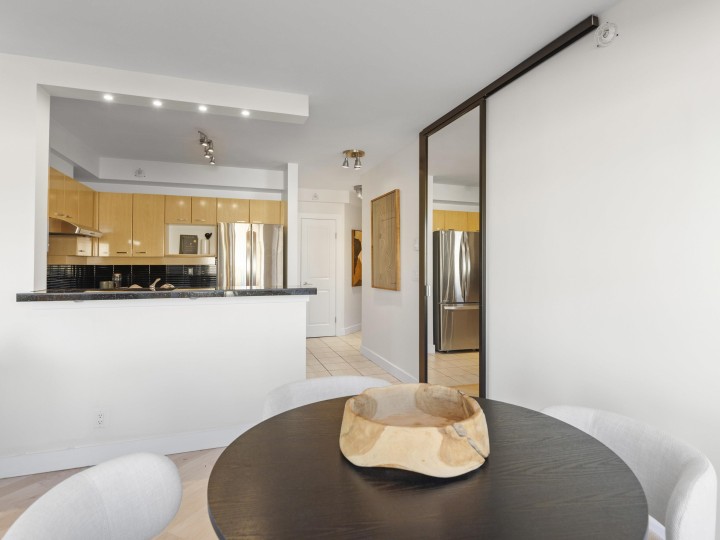 Photo 10 at 612 - 2228 Marstrand Avenue, Kitsilano, Vancouver West