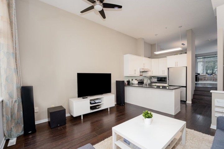 Photo 3 at 1 - 3586 Rainier Place, Champlain Heights, Vancouver East