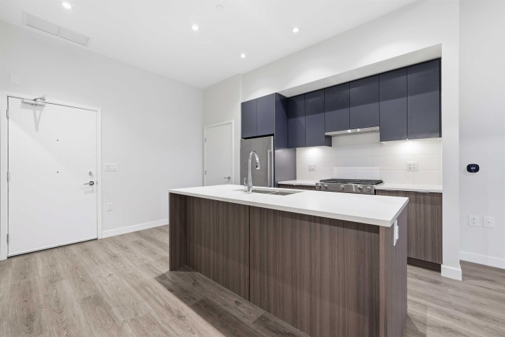 Photo 9 at 115 - 3430 E Kent Avenue South, South Marine, Vancouver East