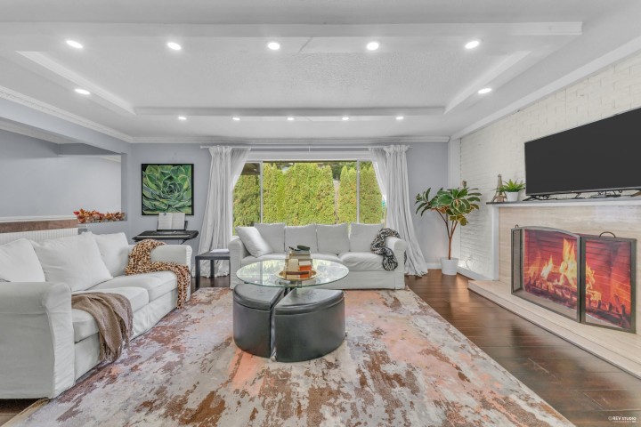 Photo 6 at 4380 Woodcrest Road, Cypress Park Estates, West Vancouver