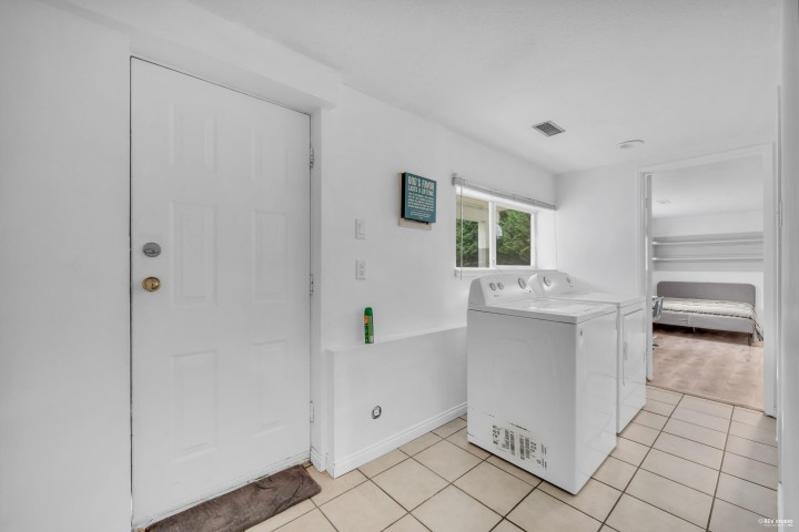 Photo 32 at 4380 Woodcrest Road, Cypress Park Estates, West Vancouver