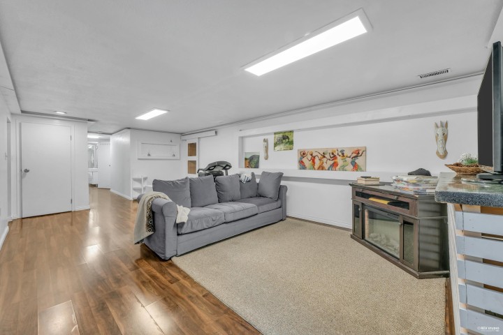 Photo 24 at 4380 Woodcrest Road, Cypress Park Estates, West Vancouver