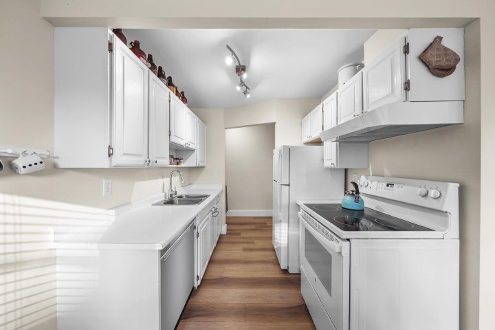 Photo 12 at 101 - 2935 Spruce Street, Fairview VW, Vancouver West