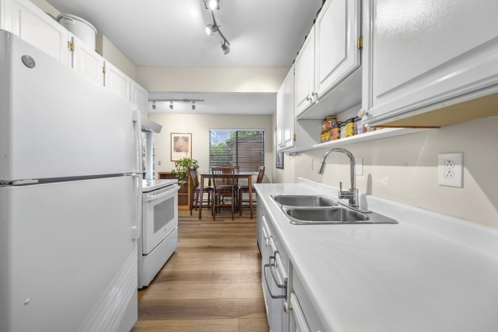 Photo 14 at 101 - 2935 Spruce Street, Fairview VW, Vancouver West