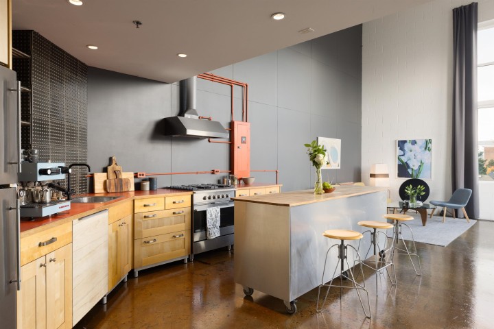 Photo 13 at 307 - 1220 E Pender Street, Strathcona, Vancouver East