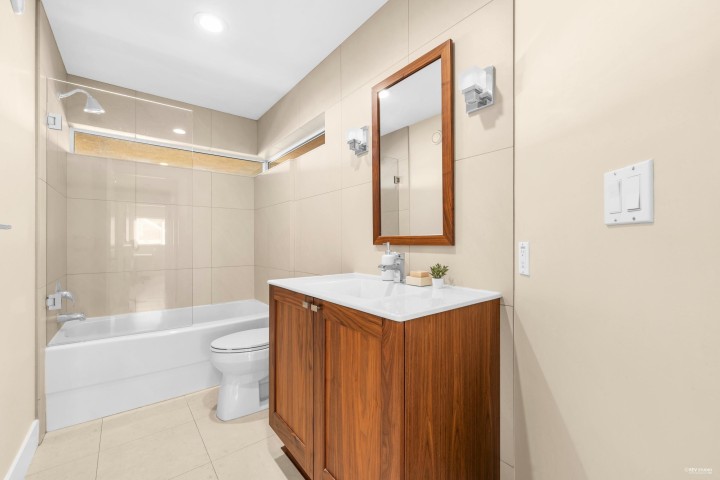 Photo 28 at 4060 W 10th Avenue, Point Grey, Vancouver West