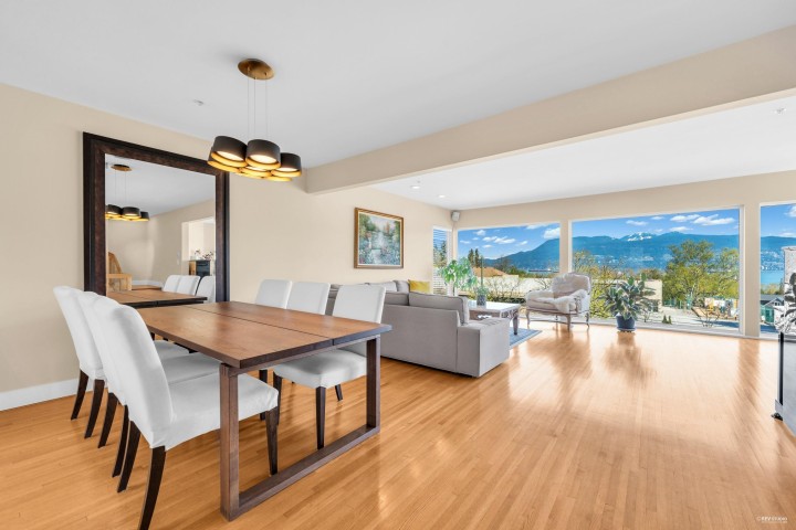 Photo 5 at 4060 W 10th Avenue, Point Grey, Vancouver West