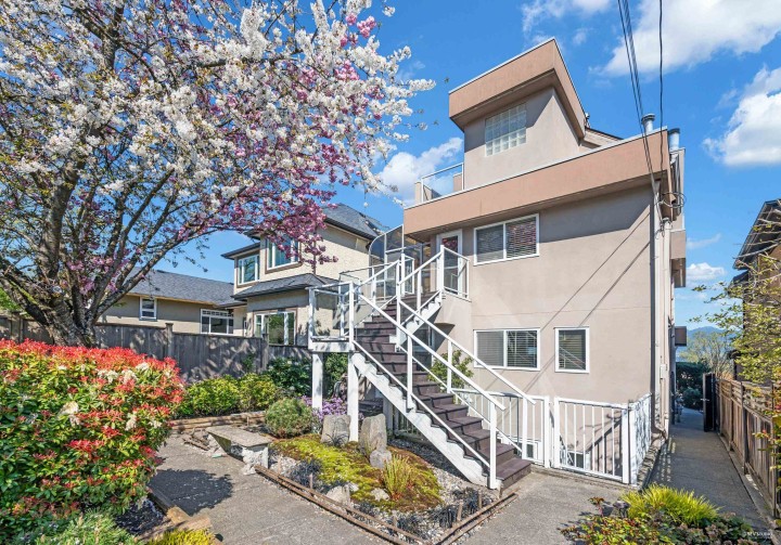 Photo 34 at 4060 W 10th Avenue, Point Grey, Vancouver West