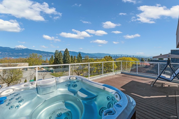 Photo 19 at 4060 W 10th Avenue, Point Grey, Vancouver West