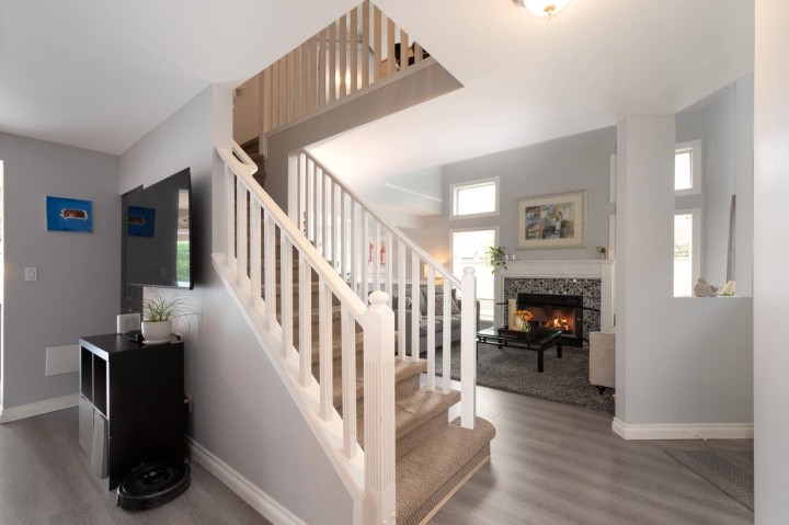 Photo 3 at 829 Roche Point Drive, Roche Point, North Vancouver