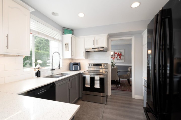 Photo 10 at 829 Roche Point Drive, Roche Point, North Vancouver