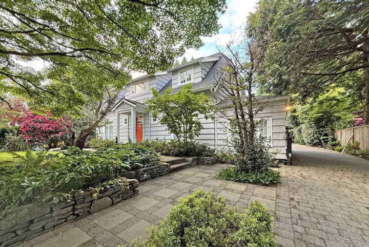 Photo 2 at 3161 W 43rd Avenue, Kerrisdale, Vancouver West