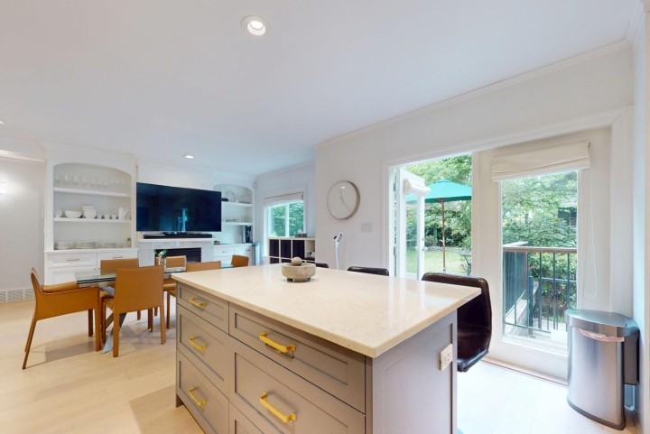 Photo 9 at 3161 W 43rd Avenue, Kerrisdale, Vancouver West