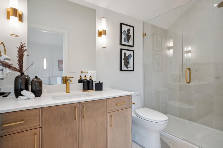 Photo 11 at 2 - 1915 E 3rd Avenue, Grandview Woodland, Vancouver East