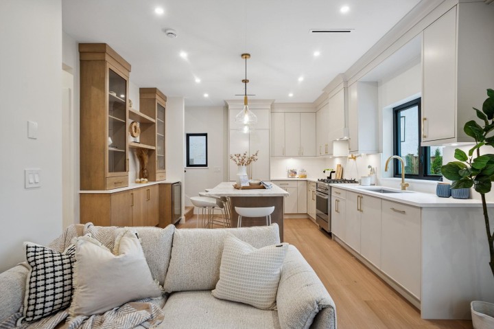 Photo 4 at 2 - 1915 E 3rd Avenue, Grandview Woodland, Vancouver East