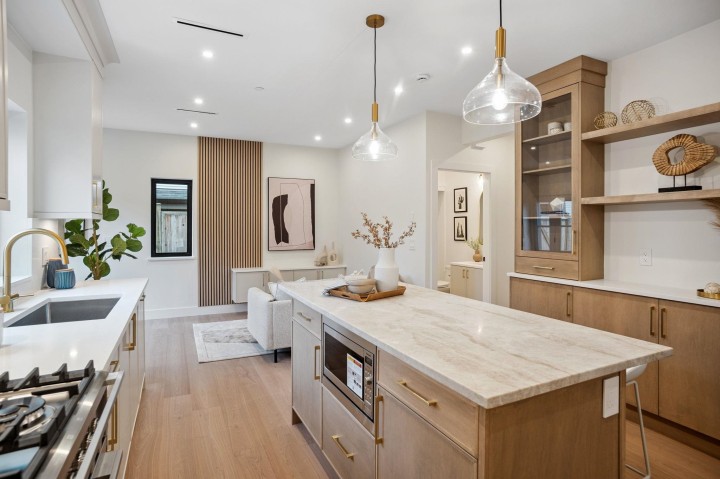 Photo 8 at 2 - 1915 E 3rd Avenue, Grandview Woodland, Vancouver East