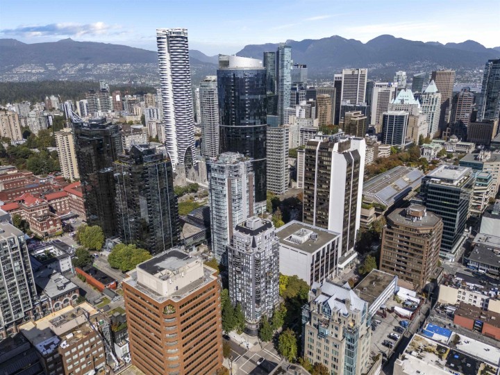 Photo 27 at 1401 - 811 Helmcken Street, Downtown VW, Vancouver West