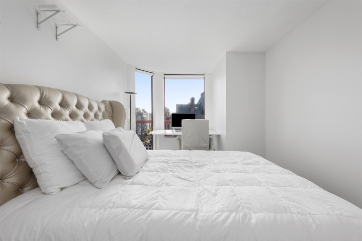 Photo 6 at 1401 - 811 Helmcken Street, Downtown VW, Vancouver West