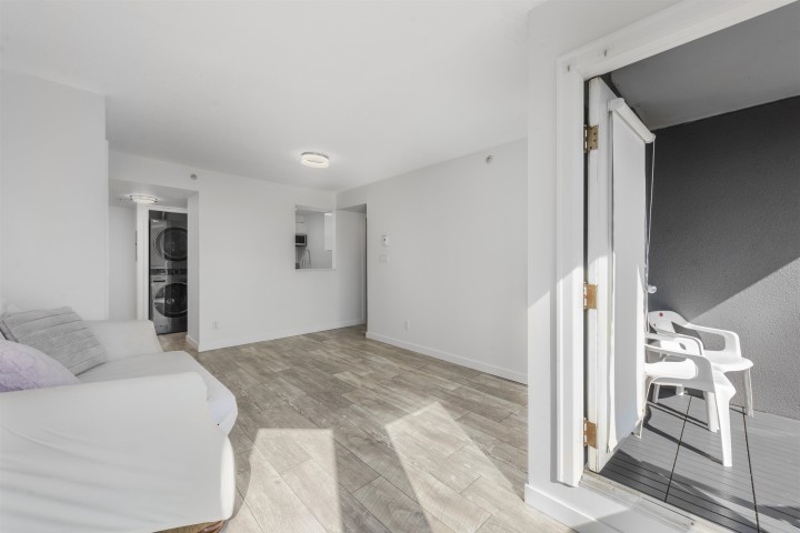 Photo 15 at 1401 - 811 Helmcken Street, Downtown VW, Vancouver West