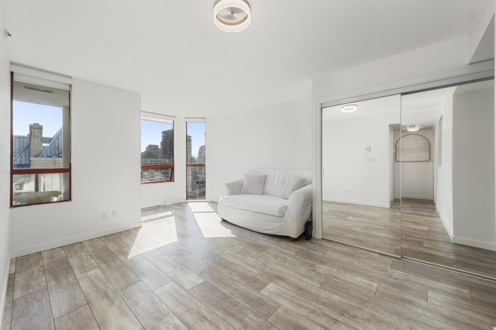 Photo 11 at 1401 - 811 Helmcken Street, Downtown VW, Vancouver West