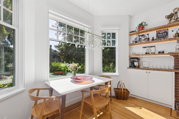 Photo 11 at 2615 W 2nd Avenue, Kitsilano, Vancouver West