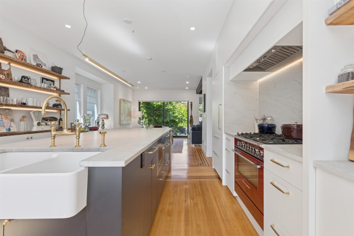 Photo 8 at 2615 W 2nd Avenue, Kitsilano, Vancouver West