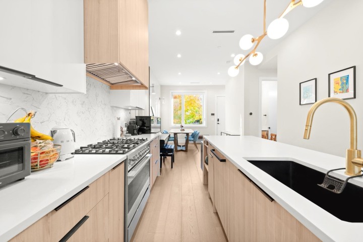 Photo 3 at 2815 W 19th Avenue, Arbutus, Vancouver West