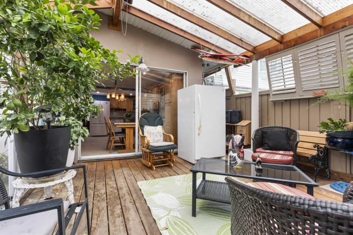 Photo 12 at 5263 Wales Street, Collingwood VE, Vancouver East