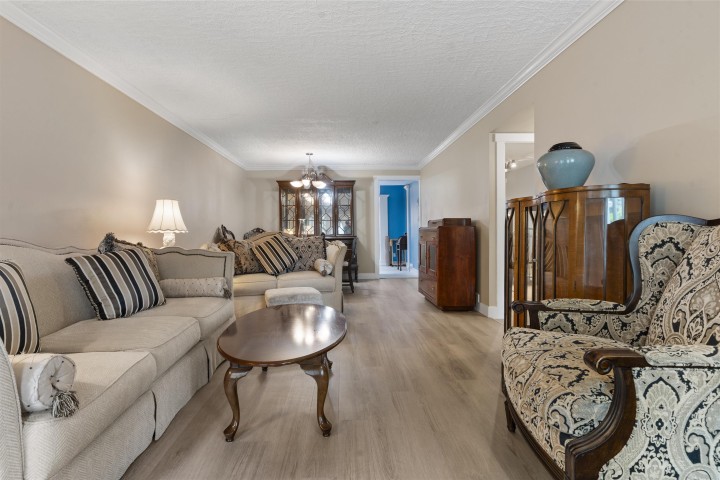 Photo 7 at 5263 Wales Street, Collingwood VE, Vancouver East