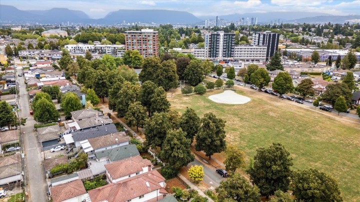 Photo 36 at 5263 Wales Street, Collingwood VE, Vancouver East