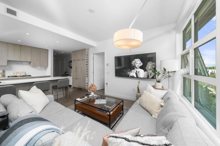 Photo 11 at 413 - 747 E 3rd Street, Queensbury, North Vancouver