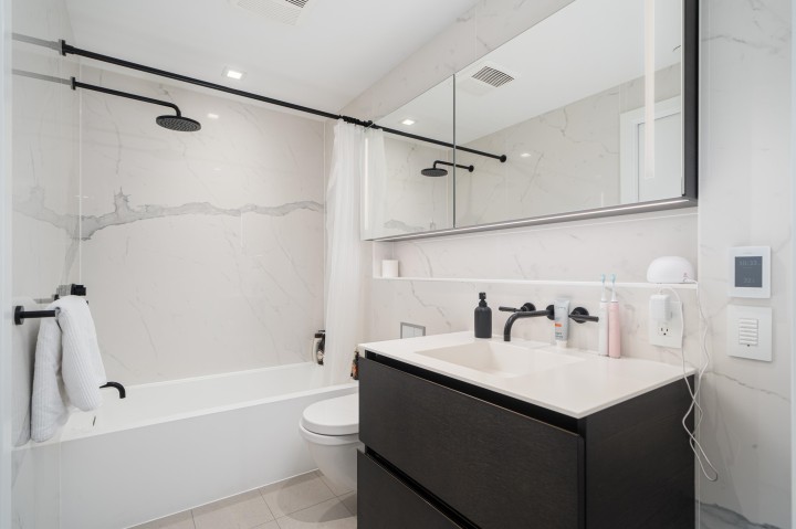 Photo 16 at 1905 - 620 Cardero Street, Coal Harbour, Vancouver West