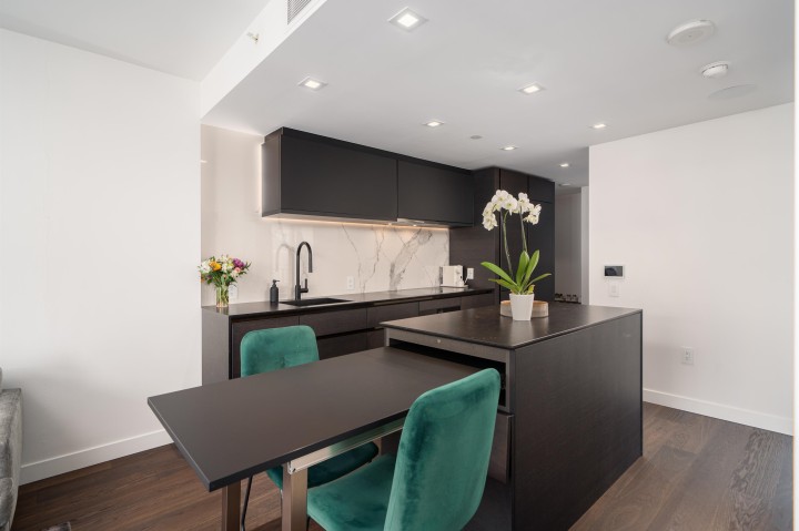 Photo 11 at 1905 - 620 Cardero Street, Coal Harbour, Vancouver West