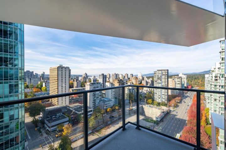 Photo 21 at 1905 - 620 Cardero Street, Coal Harbour, Vancouver West