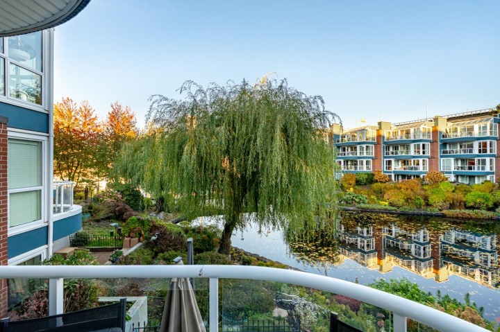 Photo 26 at 204 - 1551 Mariner Walk, False Creek, Vancouver West