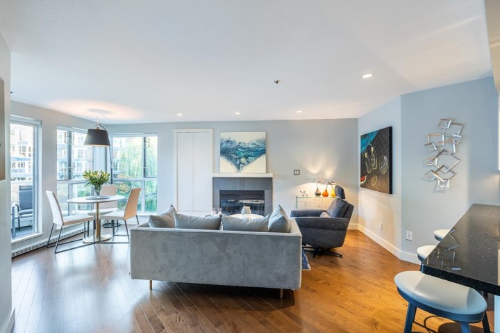 Photo 15 at 204 - 1551 Mariner Walk, False Creek, Vancouver West