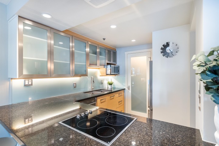 Photo 11 at 204 - 1551 Mariner Walk, False Creek, Vancouver West