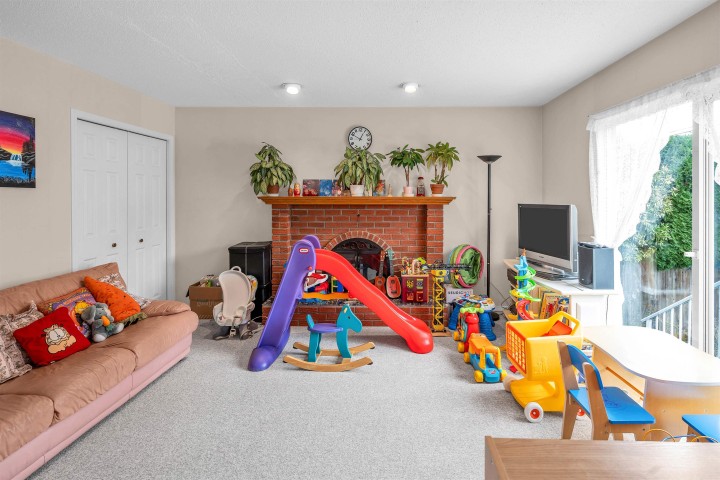 Photo 3 at 3863 W 30th Avenue, Dunbar, Vancouver West