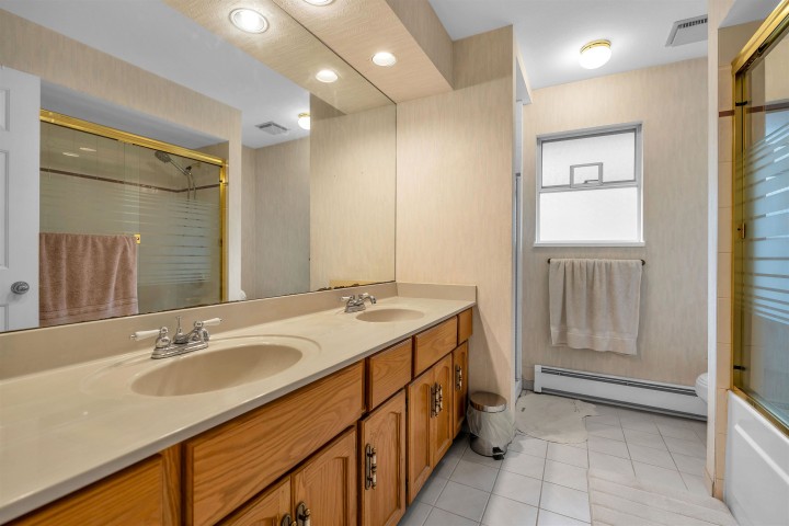 Photo 10 at 3863 W 30th Avenue, Dunbar, Vancouver West