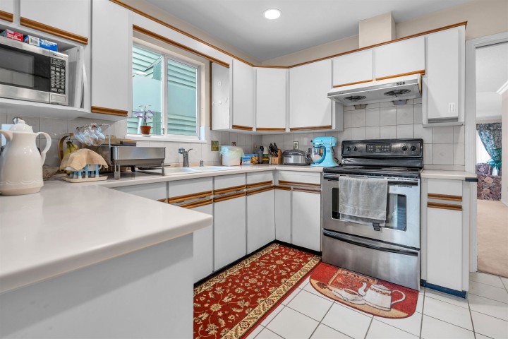 Photo 4 at 3863 W 30th Avenue, Dunbar, Vancouver West