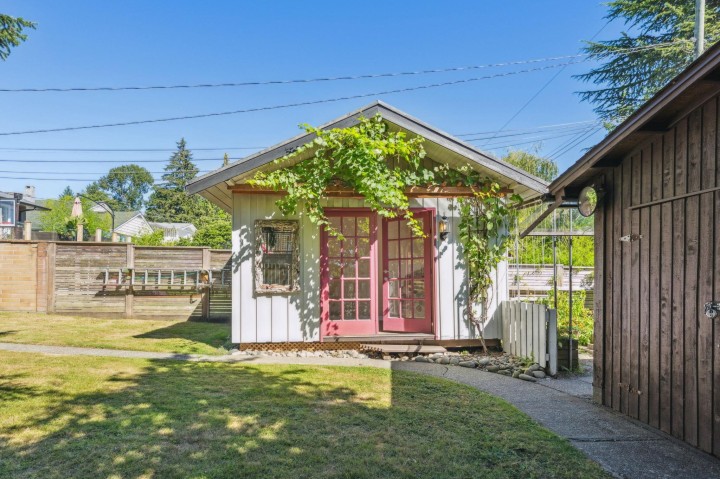 Photo 27 at 865 E 12th Street, Boulevard, North Vancouver