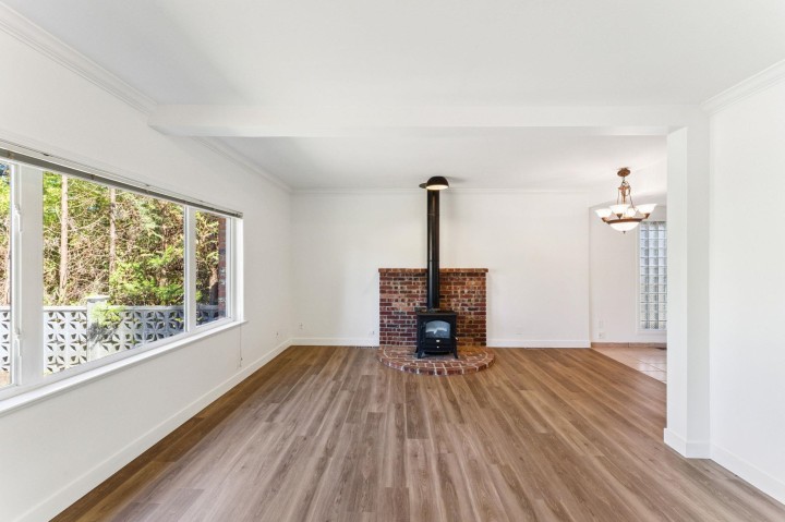 Photo 6 at 865 E 12th Street, Boulevard, North Vancouver