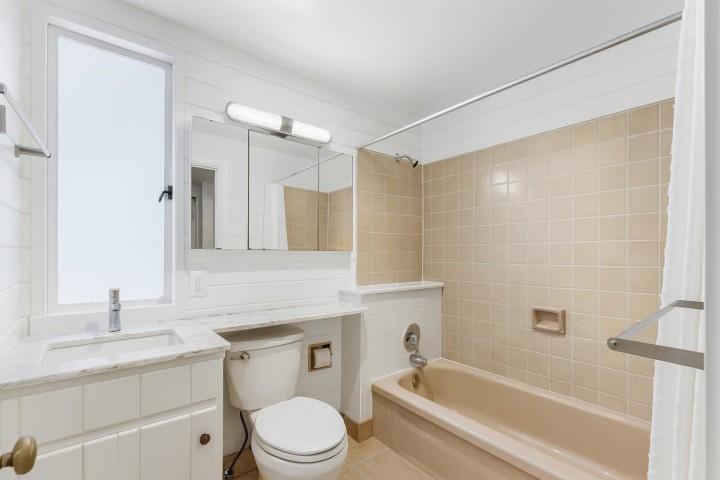 Photo 17 at 865 E 12th Street, Boulevard, North Vancouver