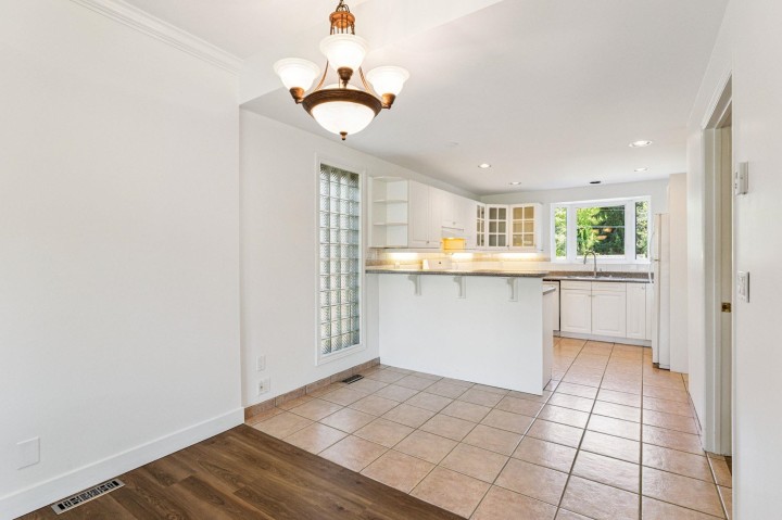 Photo 12 at 865 E 12th Street, Boulevard, North Vancouver